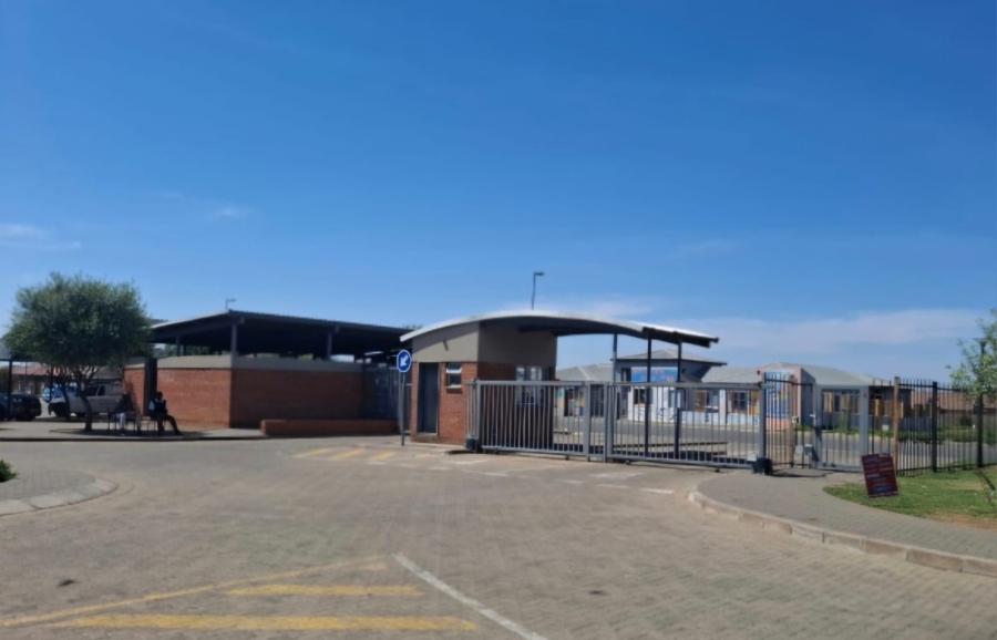 2 Bedroom Property for Sale in Raceway Free State
